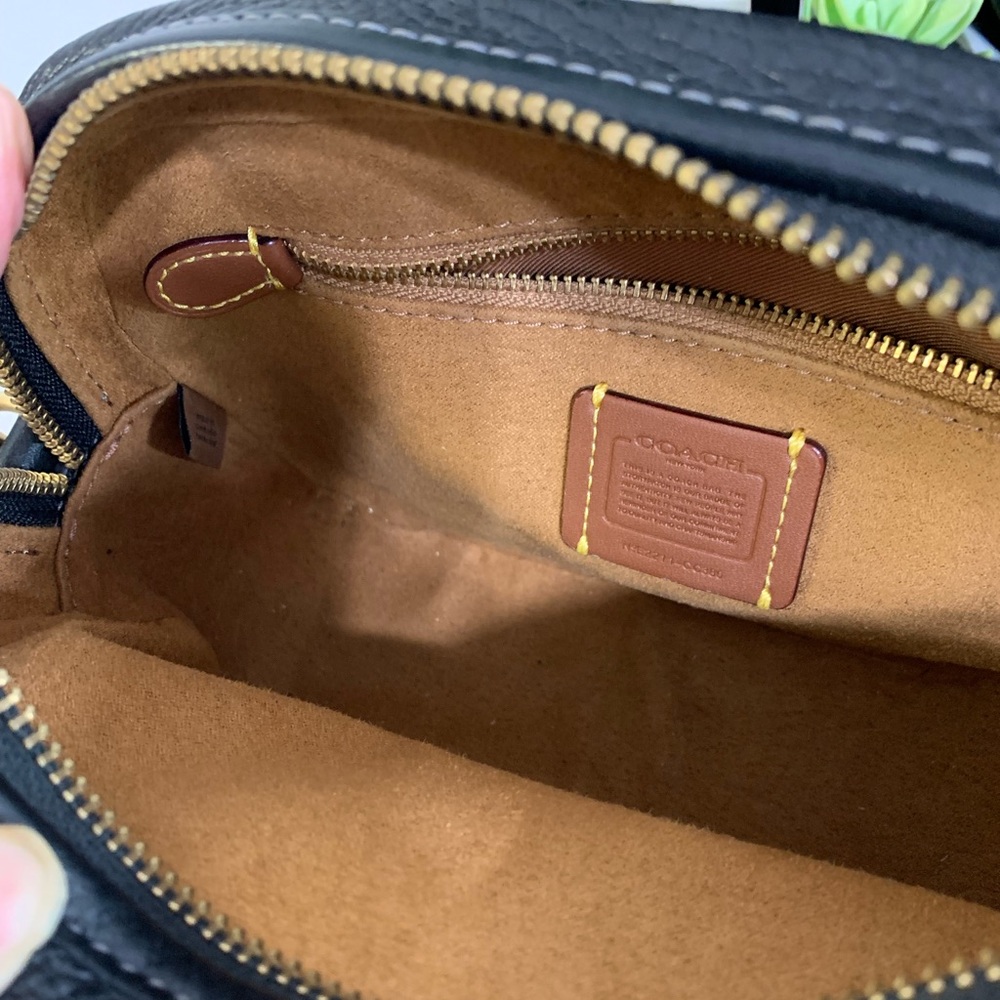 💕👜 COACH Camera Crossbody Black Leather Bag - Picture 10 of 11